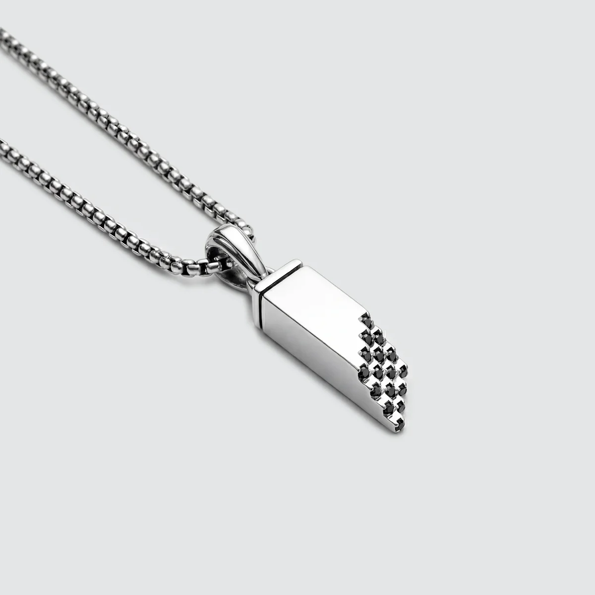 Muqarnas – Black Diamonds Silver Pendant - Image 10