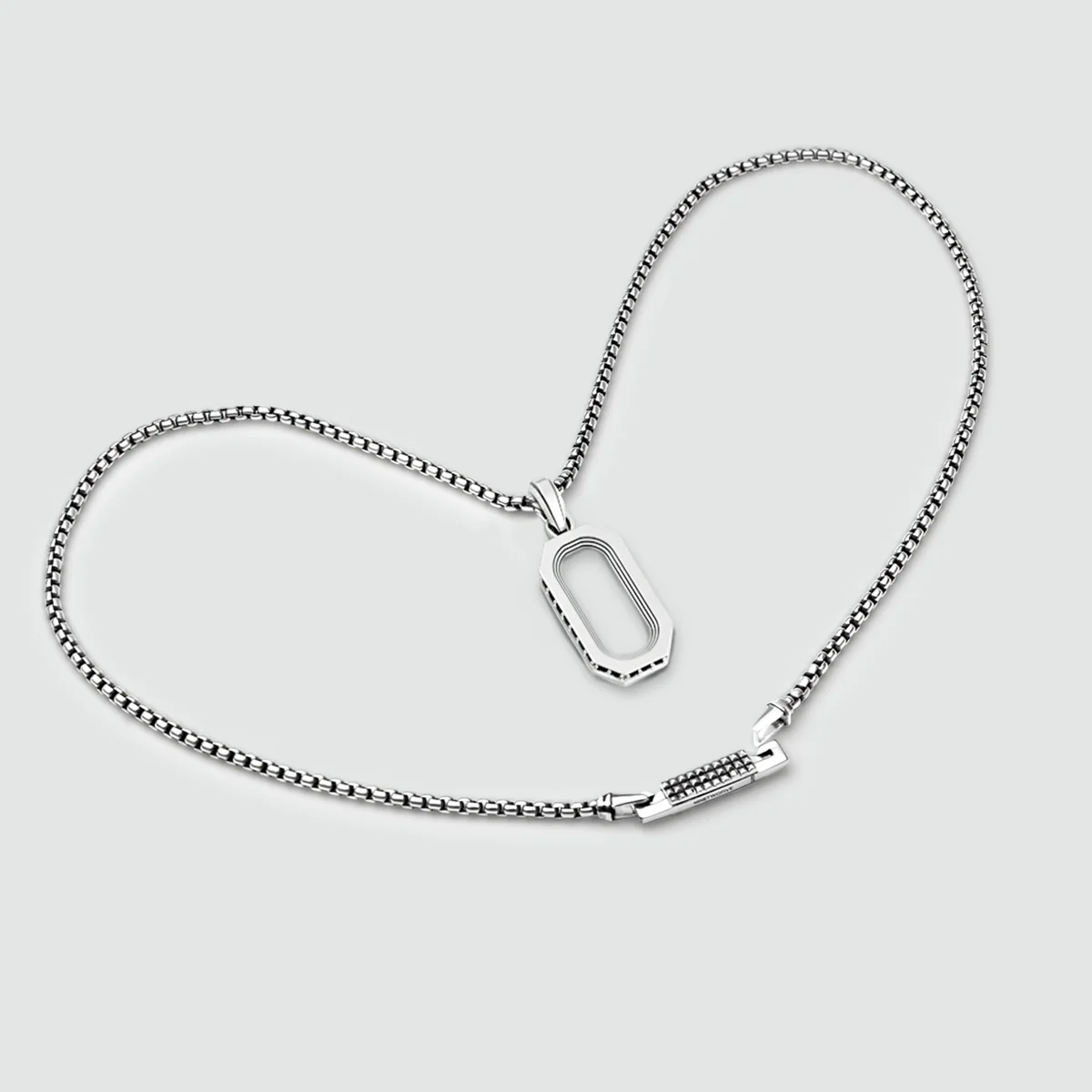 Durwās - Arch Pendant Silver with Black Diamonds - Image 10