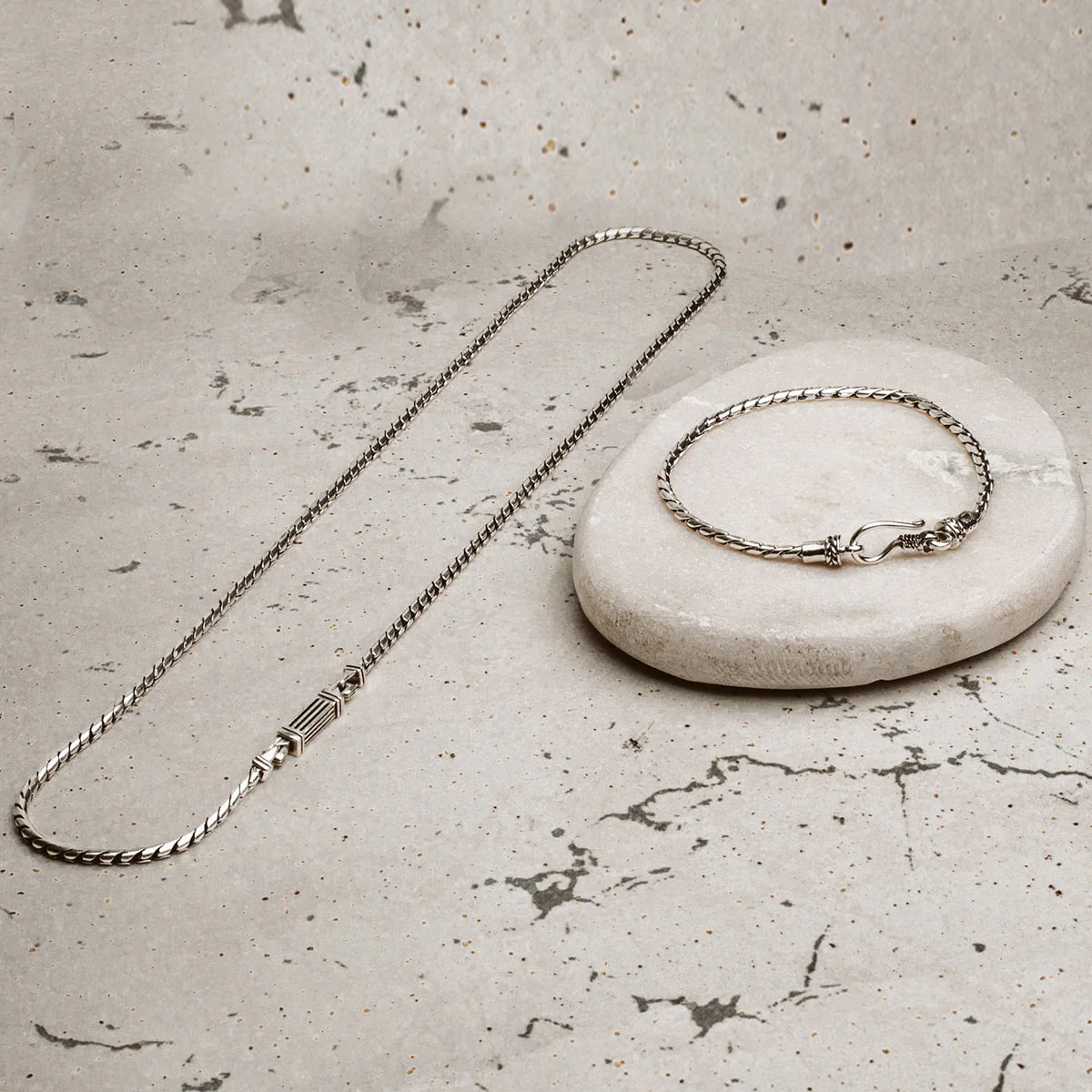 Emir - Chain and Bracelet Set - Image 10