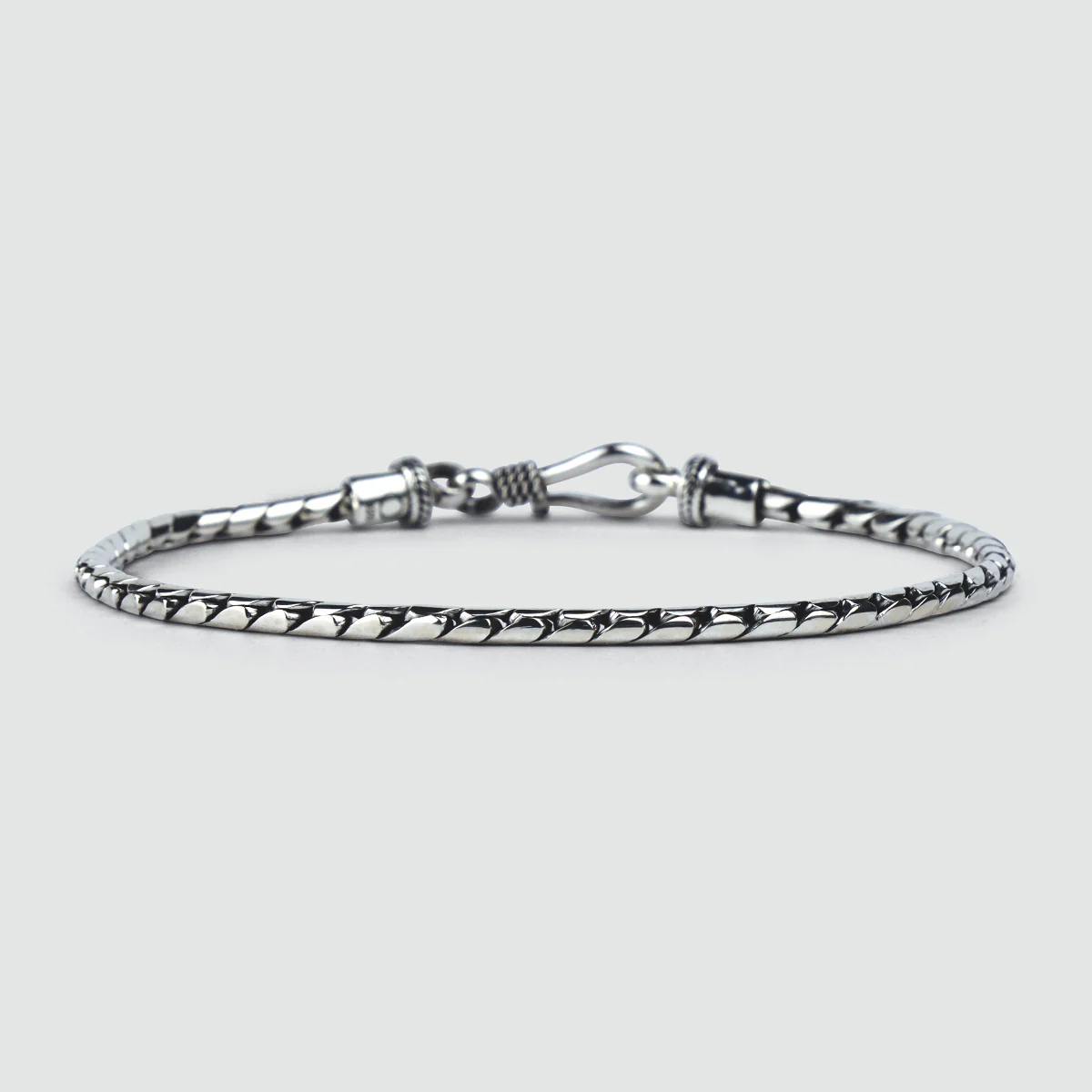 Emir -Sterling Silver Minimalist Bracelet 2.5mm - Image 5