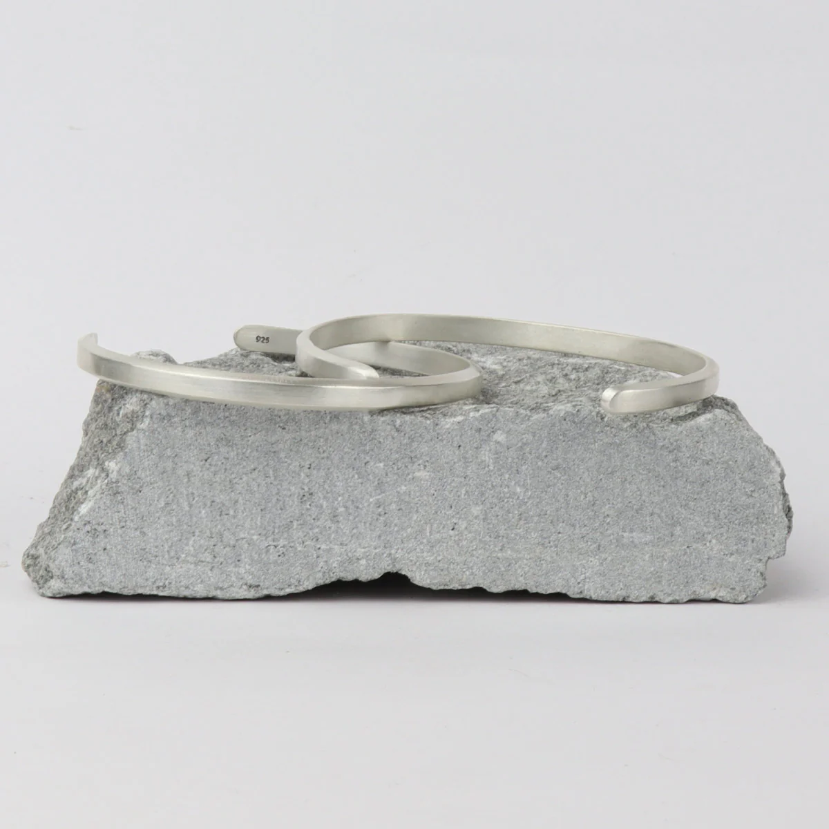 Noor - Brushed Silver Bangle Bracelet 5mm - Image 9