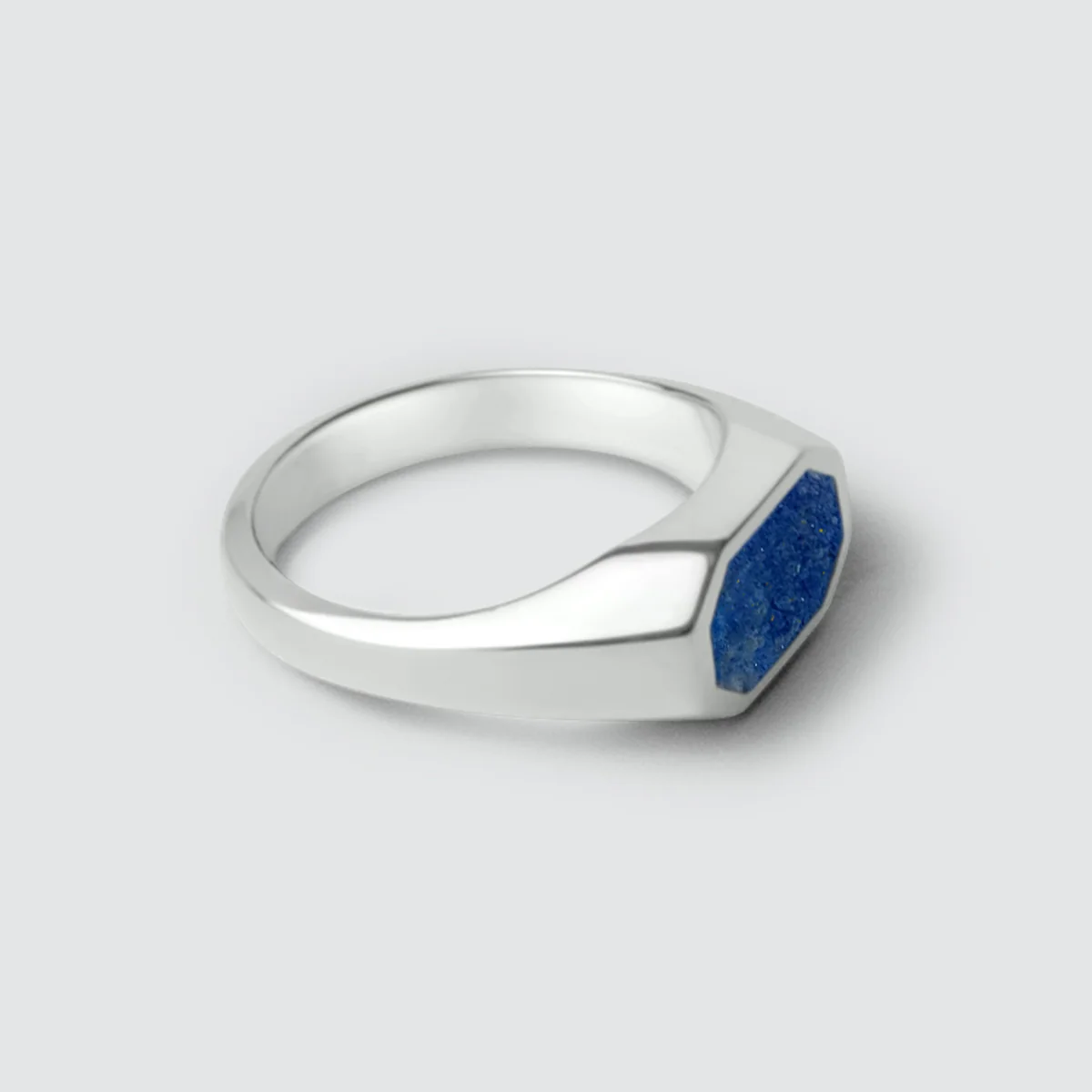 Rafiq - Elegant Lapis Lazuli Signet Ring 7mm - Image 9